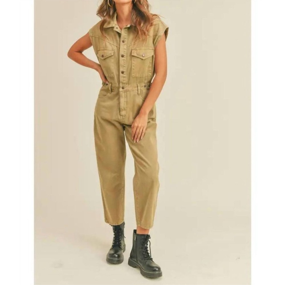 Green MIOU MUSE Jumpsuit size Large; new with spare buttons attached.